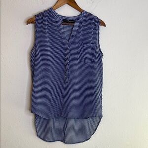 Fred David Sheer sleeveless blue and white polka dot Women's Size M Shirt